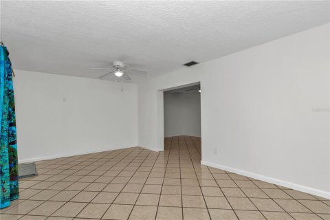 Villa ou maison à vendre à Dunnellon, Floride: 3 chambres, 337.7 m2 № 1716564 - photo 25