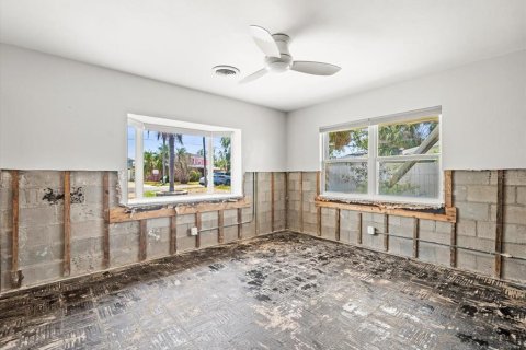 House in Saint Pete Beach, Florida 3 bedrooms, 218.32 sq.m. № 1687144 - photo 16