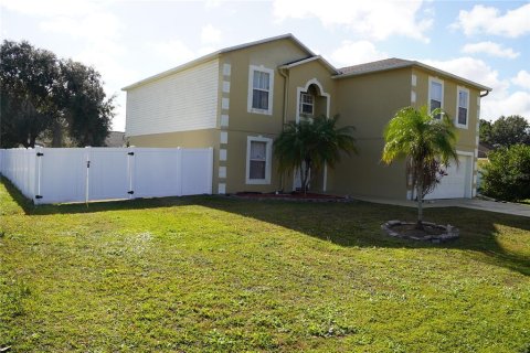 Casa en venta en Kissimmee, Florida, 4 dormitorios, 264.21 m2 № 2236537 - foto 2