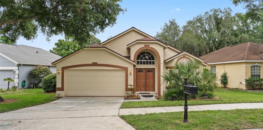 Villa ou maison à Oviedo, Floride 4 chambres, 190.64 m2 № 2407085