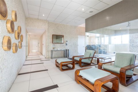 Купить кондоминиум в Майами, Флорида 2 спальни, 102.1м2, № 1983351 - фото 28