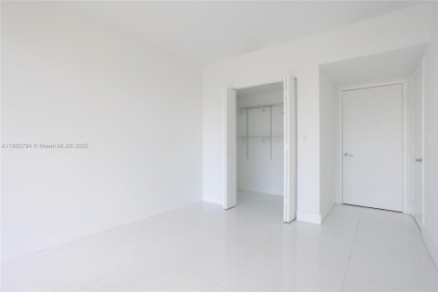 Купить кондоминиум в Майами, Флорида 2 спальни, 102.1м2, № 1983351 - фото 12