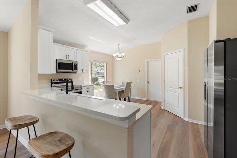 House in Wesley Chapel, Florida 3 bedrooms, 167.04 sq.m. № 1586479 - photo 17