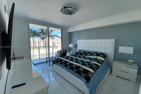 Copropriété à louer à Sunny Isles Beach, Floride: 3 chambres, 141.58 m2 № 1961895 - photo 8