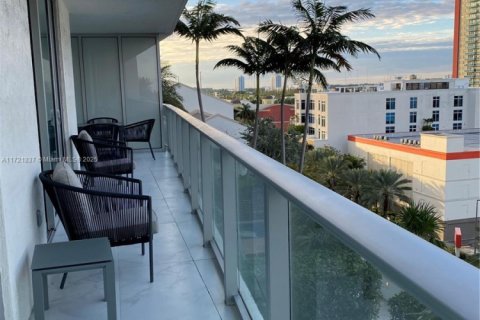 Copropriété à louer à Sunny Isles Beach, Floride: 3 chambres, 141.58 m2 № 1961895 - photo 18