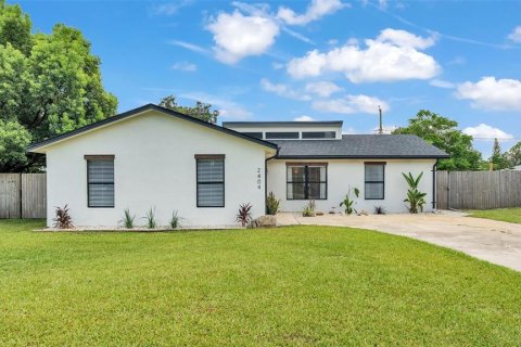 Casa en venta en Lakeland, Florida, 3 dormitorios, 152.27 m2 № 1857674 - foto 1