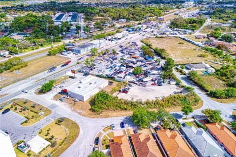 Propiedad comercial en venta en Miami, Florida № 2055247 - foto 8