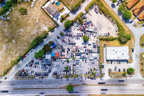Propiedad comercial en venta en Miami, Florida № 2055247 - foto 27