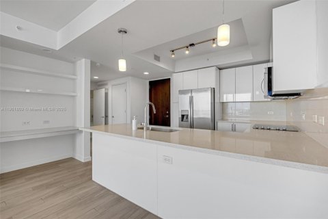 Copropriété à vendre à Miami, Floride: 1 chambre, 76.09 m2 № 1954213 - photo 14