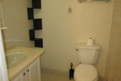 Купить кондоминиум в Хайалиа, Флорида 1 спальня, 54.81м2, № 1982708 - фото 4