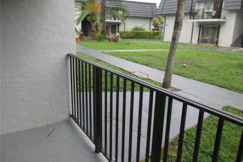 Купить кондоминиум в Хайалиа, Флорида 1 спальня, 54.81м2, № 1982708 - фото 6