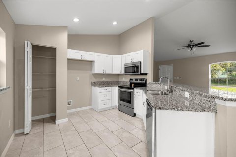 House in Ocala, Florida 3 bedrooms, 119.29 sq.m. № 1893903 - photo 7