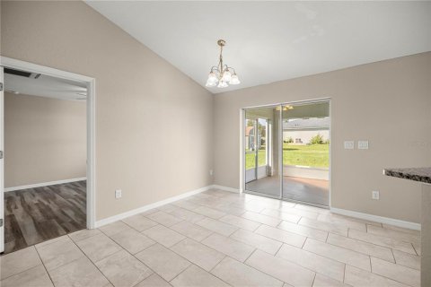 House in Ocala, Florida 3 bedrooms, 119.29 sq.m. № 1893903 - photo 5