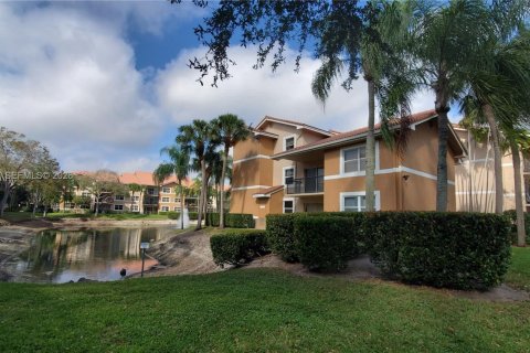 Condominio en venta en Coral Springs, Florida, 2 dormitorios, 91.42 m2 № 2022025 - foto 18