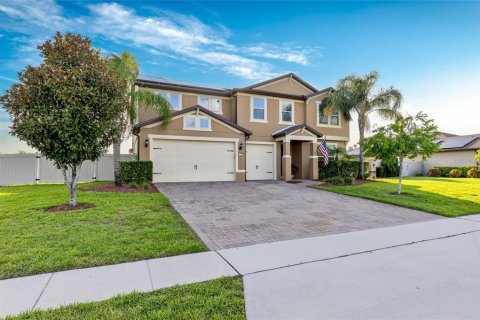 Casa en venta en Orlando, Florida, 5 dormitorios, 378.58 m2 № 2196605 - foto 2