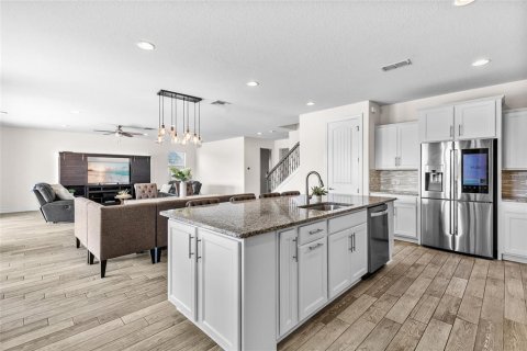 Casa en venta en Orlando, Florida, 5 dormitorios, 378.58 m2 № 2196605 - foto 12