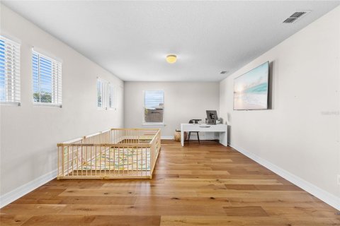 Casa en venta en Orlando, Florida, 5 dormitorios, 378.58 m2 № 2196605 - foto 17