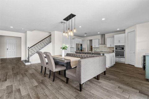 Casa en venta en Orlando, Florida, 5 dormitorios, 378.58 m2 № 2196605 - foto 4