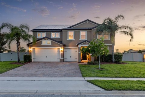 Casa en venta en Orlando, Florida, 5 dormitorios, 378.58 m2 № 2196605 - foto 3