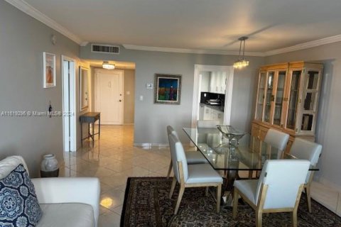 Copropriété à louer à Miami Beach, Floride: 1 chambre, 91.04 m2 № 1693659 - photo 21
