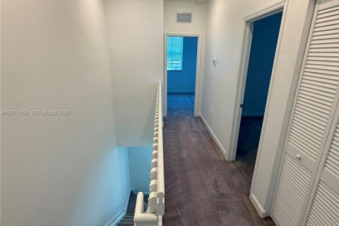 Touwnhouse à louer à Homestead, Floride: 3 chambres, 129.41 m2 № 2301125 - photo 8