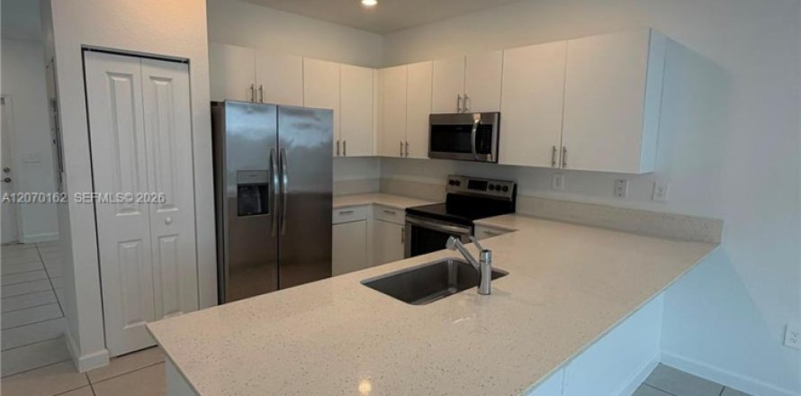 Touwnhouse à Homestead, Floride 3 chambres, 129.41 m2 № 2301125
