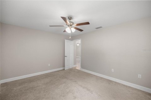 House in Ocala, Florida 3 bedrooms, 125.33 sq.m. № 1904969 - photo 13