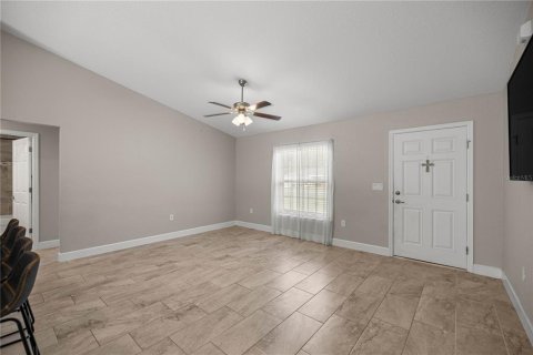 House in Ocala, Florida 3 bedrooms, 125.33 sq.m. № 1904969 - photo 12