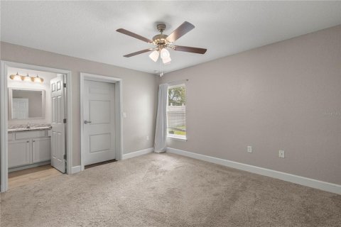 House in Ocala, Florida 3 bedrooms, 125.33 sq.m. № 1904969 - photo 14