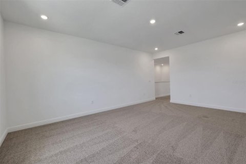 House in Apopka, Florida 4 bedrooms, 260.78 sq.m. № 1869459 - photo 21