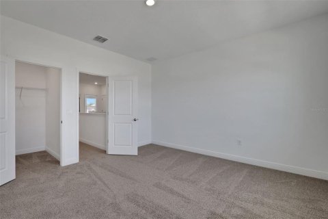 House in Apopka, Florida 4 bedrooms, 260.78 sq.m. № 1869459 - photo 17