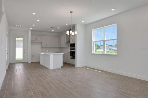 House in Apopka, Florida 4 bedrooms, 260.78 sq.m. № 1869459 - photo 15