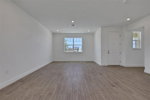House in Apopka, Florida 4 bedrooms, 260.78 sq.m. № 1869459 - photo 16