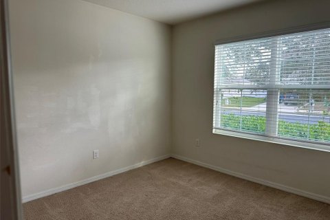 Villa ou maison à louer à Spring Hill, Floride: 4 chambres, 169.83 m2 № 2157946 - photo 5