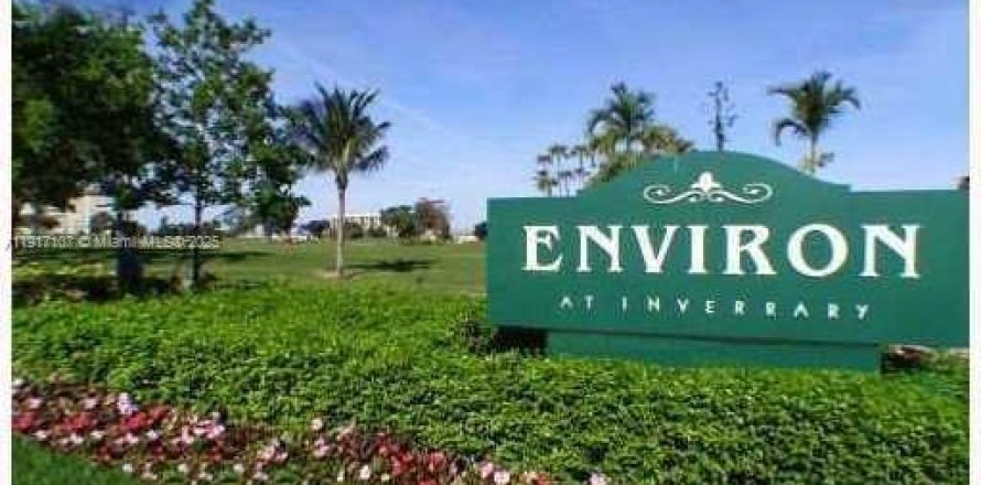 Condo in Lauderhill, Florida, 2 bedrooms  № 1973445