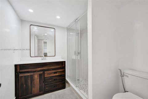 Condo in Lauderhill, Florida, 2 bedrooms  № 1973445 - photo 10