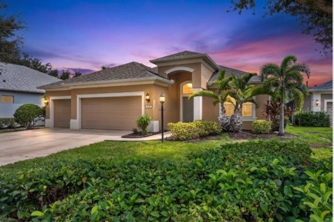 Villa ou maison à Bradenton, Floride 4 chambres, 227.7 m2 № 2375418