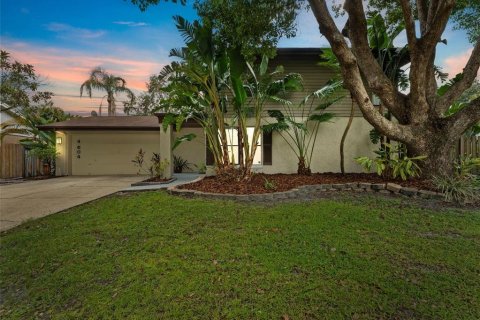 Villa ou maison à vendre à Tampa, Floride: 4 chambres, 191.94 m2 № 1866962 - photo 5