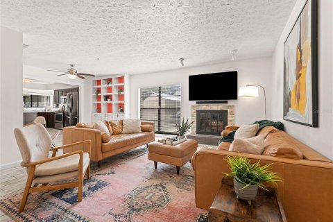 Villa ou maison à vendre à Tampa, Floride: 4 chambres, 191.94 m2 № 1866962 - photo 7