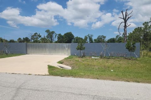 Propiedad comercial en alquiler en Port Charlotte, Florida № 2104183 - foto 2