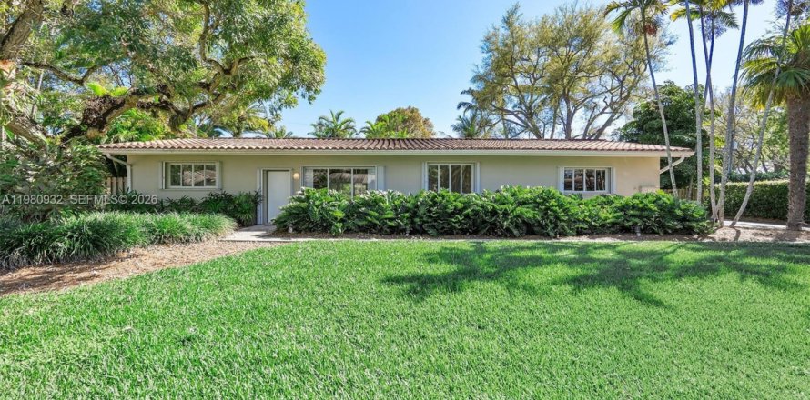 Дом в Майами, Флорида 3 спальни, 158.86м2 № 2043564