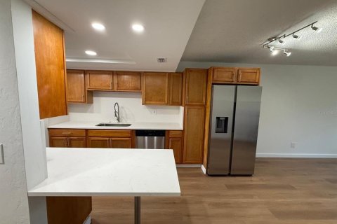 Condo in Daytona Beach, Florida, 2 bedrooms  № 1766213 - photo 9