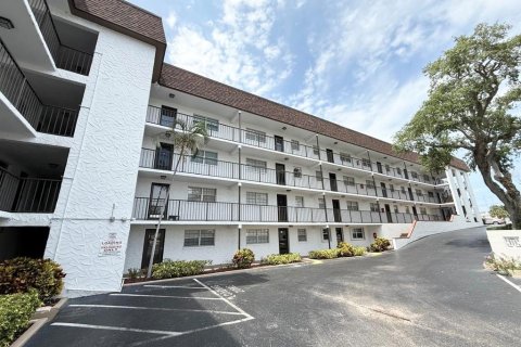 Condo in Daytona Beach, Florida, 2 bedrooms  № 1766213 - photo 2