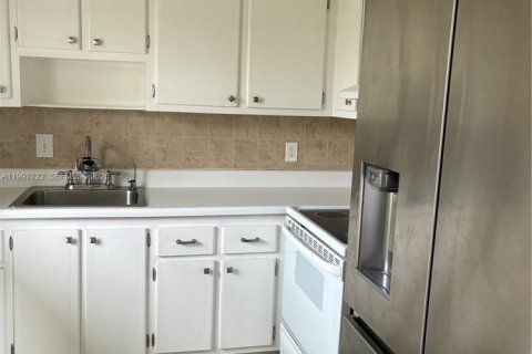 Condominio en venta en Delray Beach, Florida, 2 dormitorios, 81.75 m2 № 2066543 - foto 16