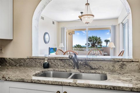 Condo in Palm Coast, Florida, 2 bedrooms  № 1666726 - photo 4