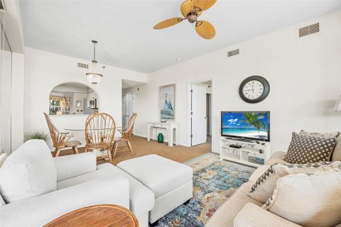 Condo in Palm Coast, Florida, 2 bedrooms  № 1666726 - photo 19