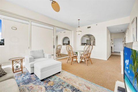 Condo in Palm Coast, Florida, 2 bedrooms  № 1666726 - photo 10