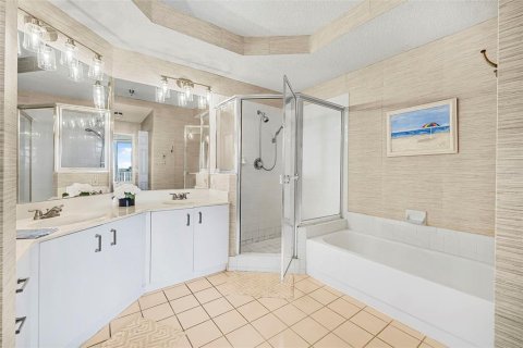 Condo in Palm Coast, Florida, 2 bedrooms  № 1666726 - photo 23