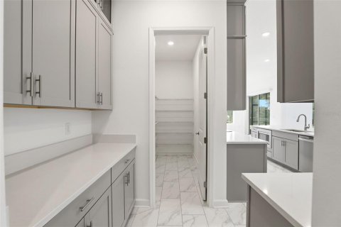 Villa ou maison à louer à Sanford, Floride: 6 chambres, 414.07 m2 № 2297277 - photo 28