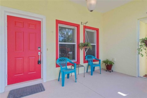 Casa en venta en Port Charlotte, Florida, 3 dormitorios, 164.99 m2 № 2096528 - foto 6